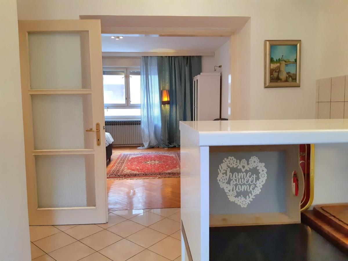 My Miracle Apartment Zagreb Exterior photo